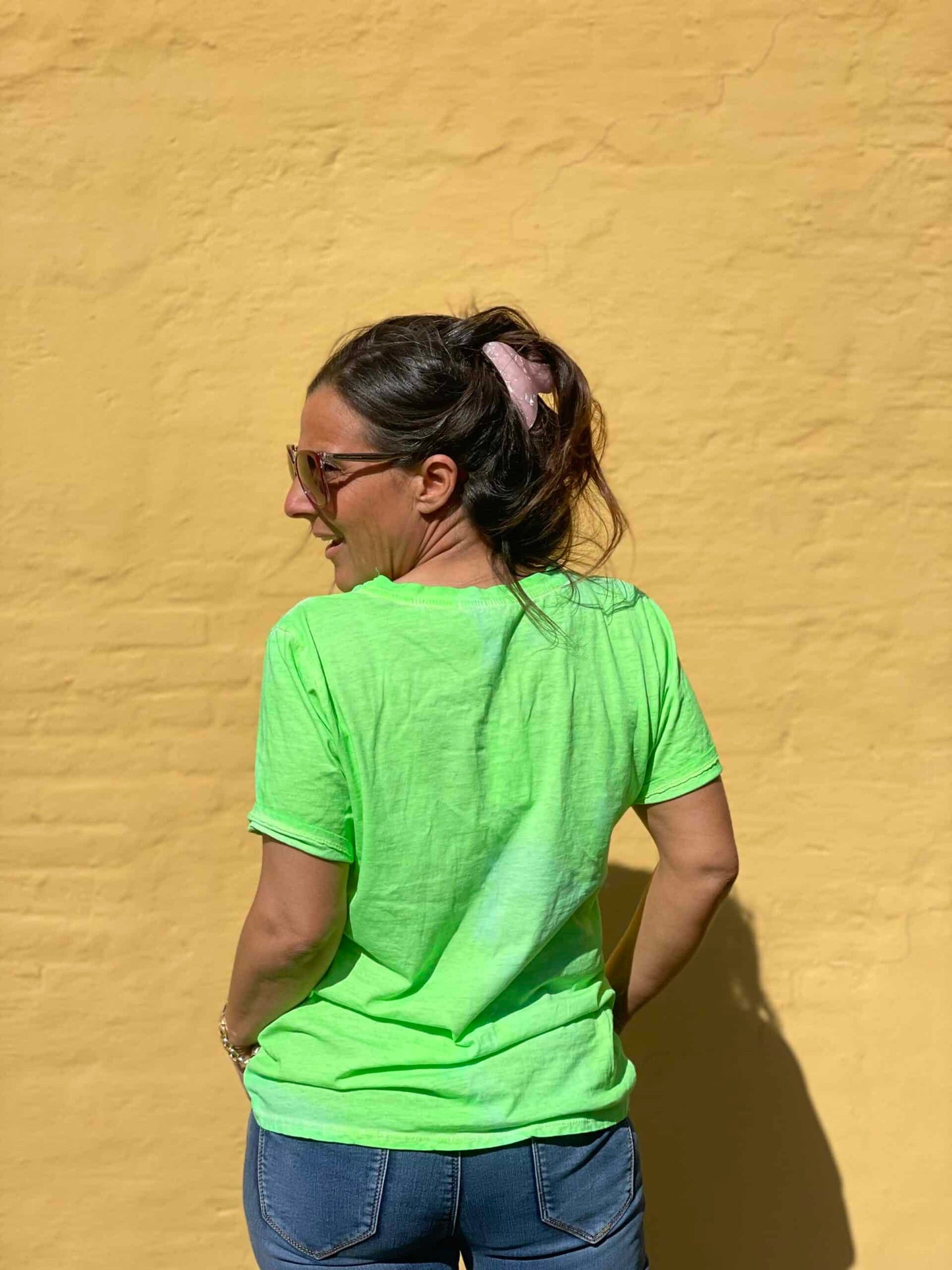 BOHO LOVE NEON TEE GRØN