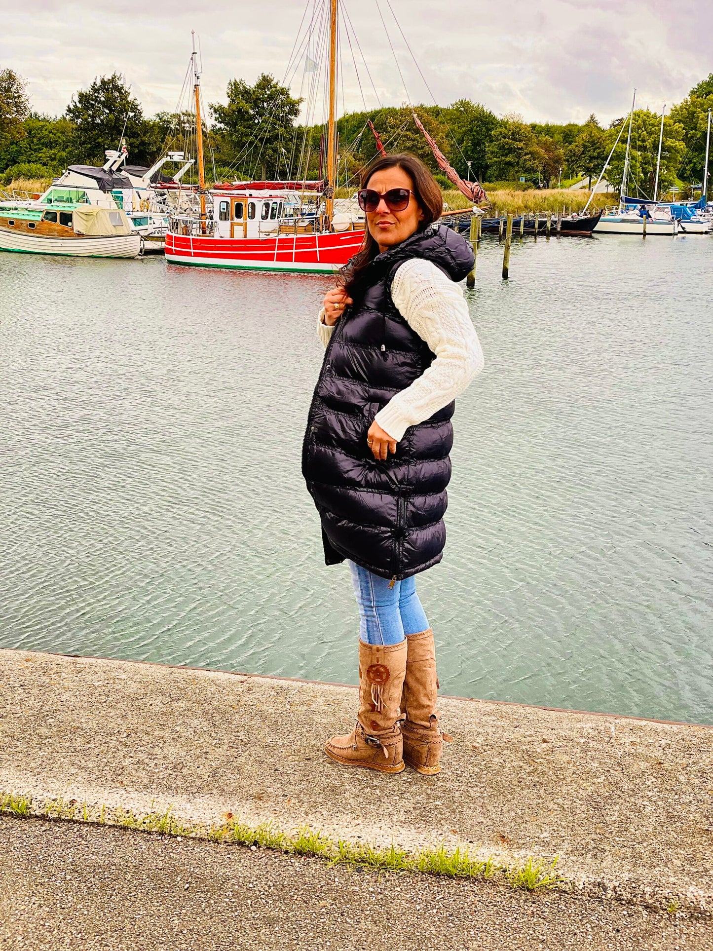 Sidy vest sort