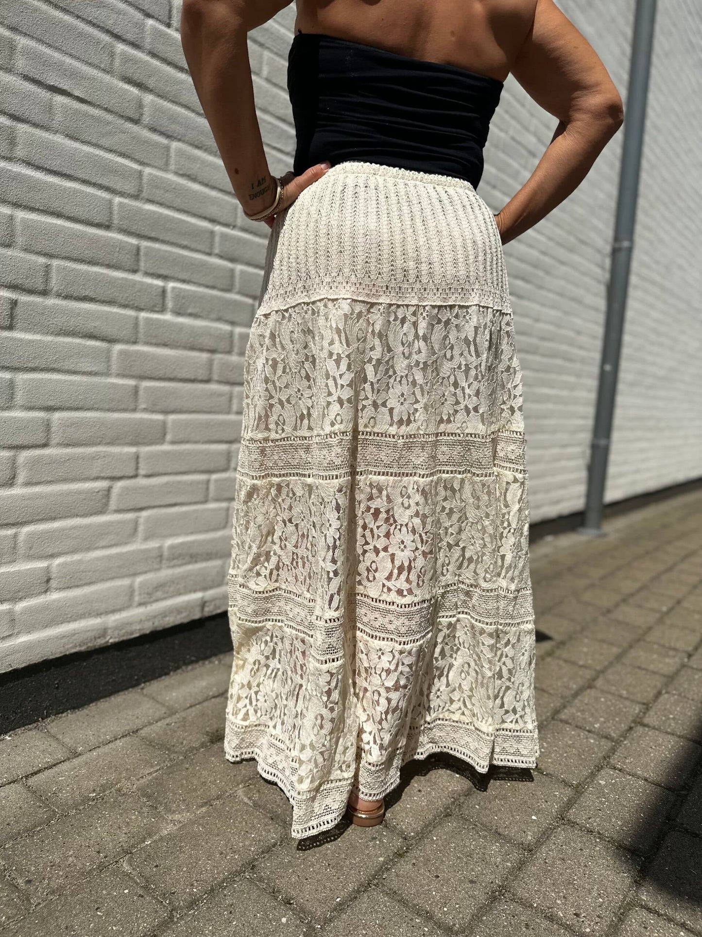 Wiya creme blonde skirt / Liva K