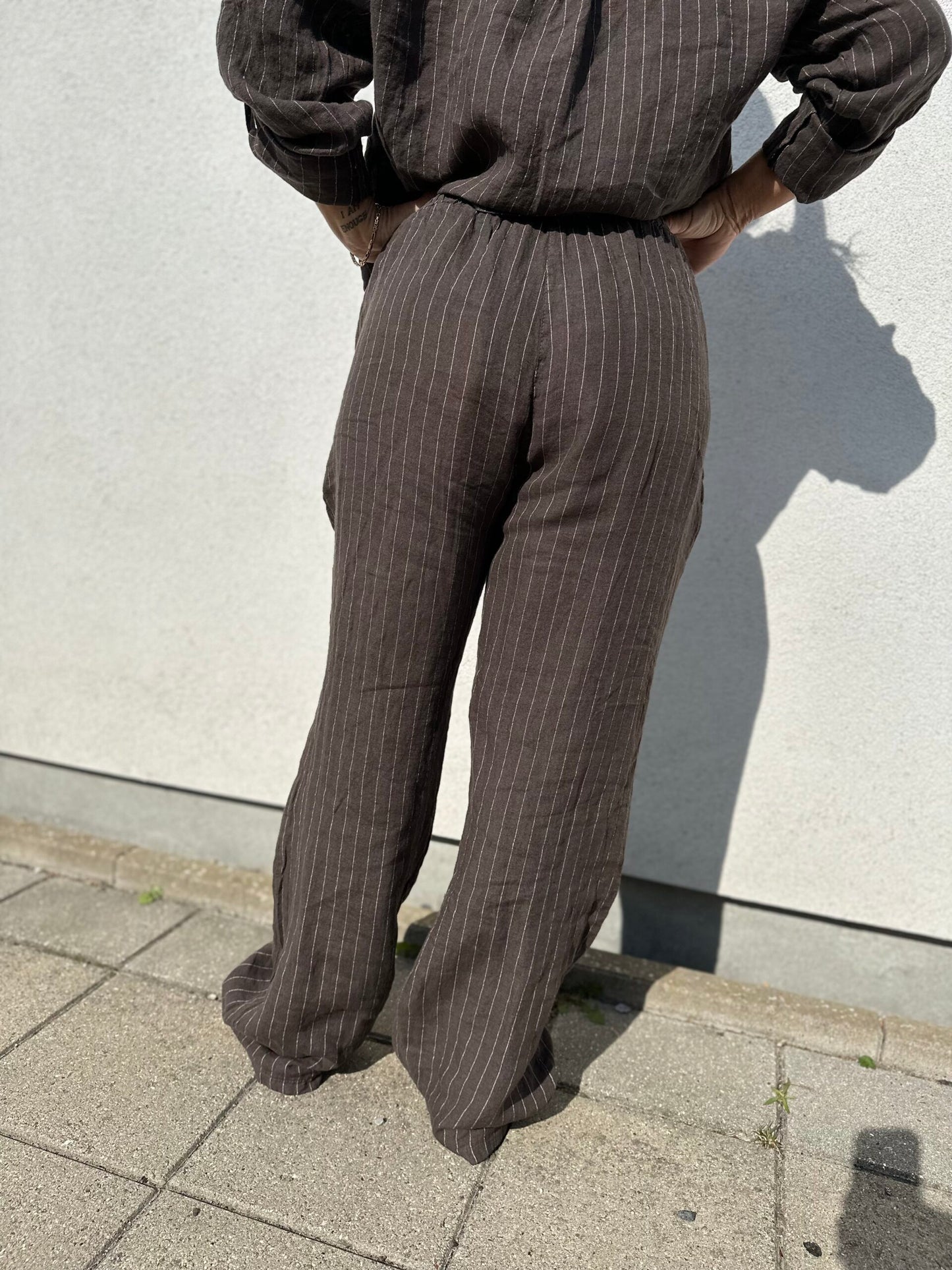 Bianca stribet hørbuks brun / Liva K