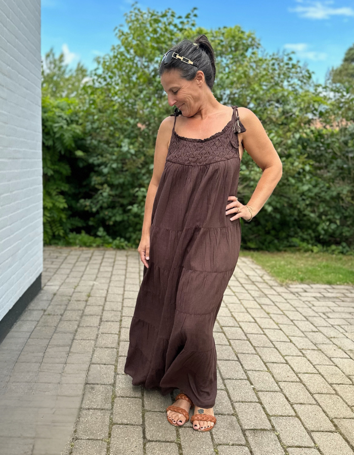 Waya Happy Dress fra Liva K